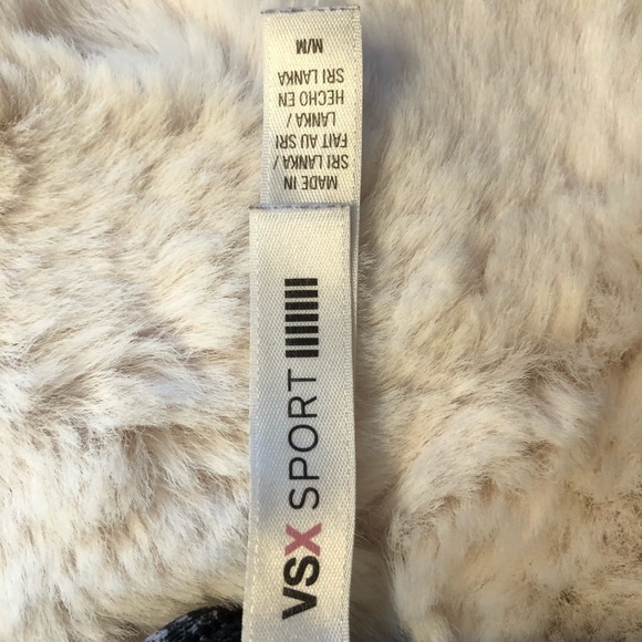 Sports Bra - Picture 3 of 3